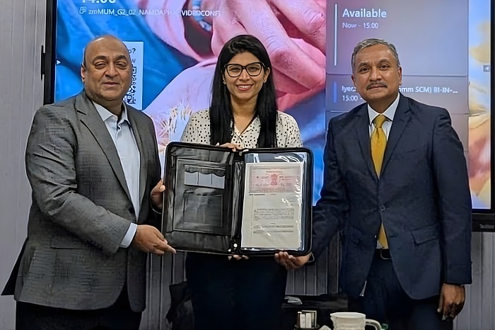 (L-R) Rajaram Narayanan, CEO- Animal Health Viyash Scientific Limited, Meenal Gauri , GM and Head of Human Pharma, Boehringer Ingelheim India, Dr. Vinod Gopal, Head of Animal Health, Boehringer Ingelheim India