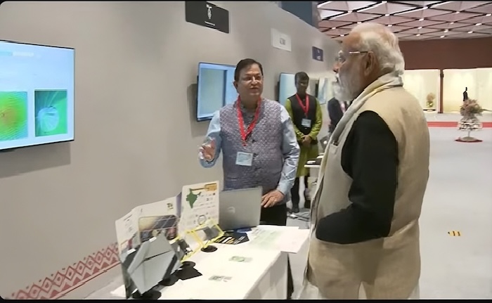 TriNano Technologies?s founder showcase their breakthrough solar nanotechnology at National Startup Day.