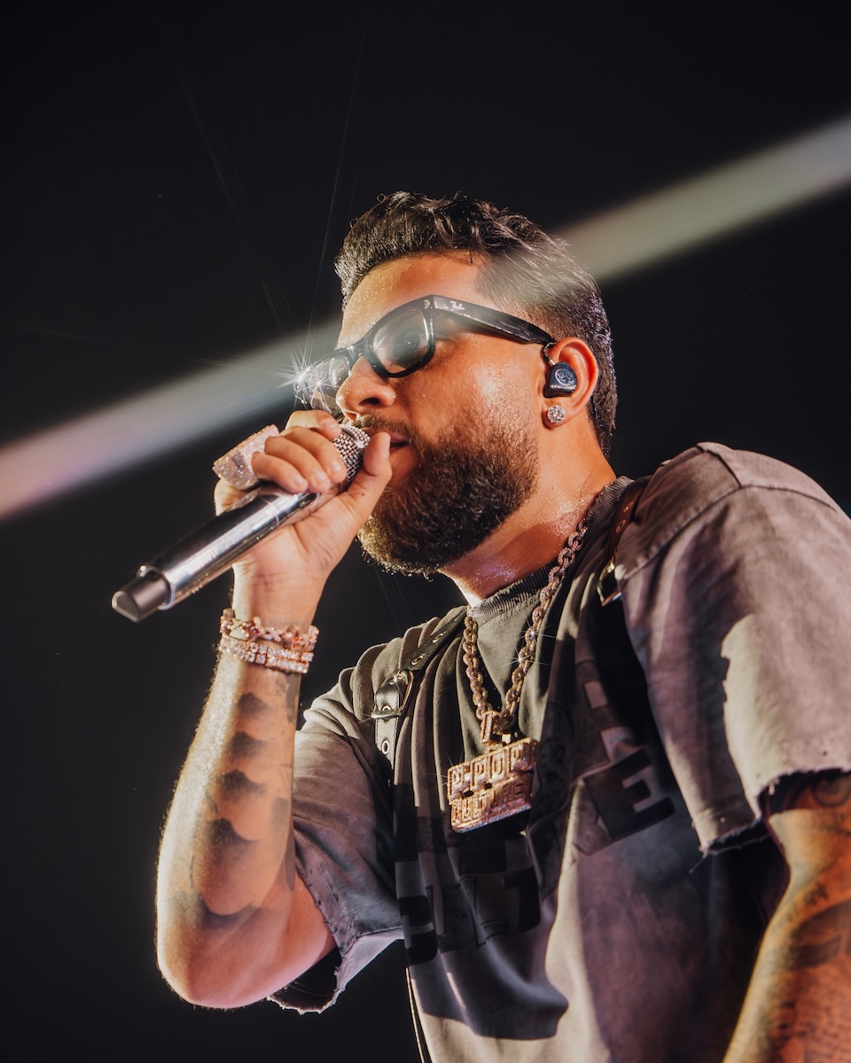 The ultimate festival experience: Karan Aujla on stage at Rolling Loud India