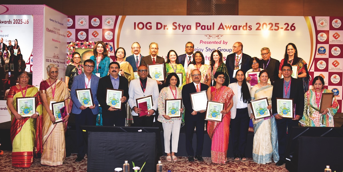 Top dignitaries of Obstetrics & Gynaecology fraternity, along with leadership of Apeejay Stya and Svran Group, comprising Mrs. Sushma Paul Berlia, Mr. Nishant Berlia, and Dr. Neha Berlia.