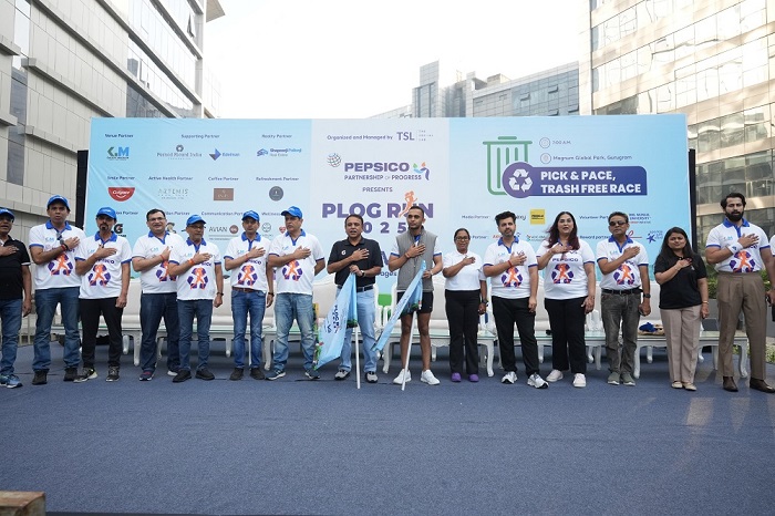 Jagrut Kotecha, CEO, PepsiCo India and South Asia and partners take the lead in driving the sustainability pledge for the Plog Run